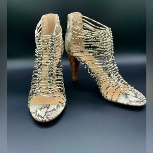Vince Camuto Alsandra Snakeskin Heels – Pure White Capri Snake (Size 11M)